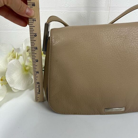LIZ CLAIBORNE Nude/Tan Neutral Leather Flap Crossbody Bag 6x10in - Picture 3 of 12